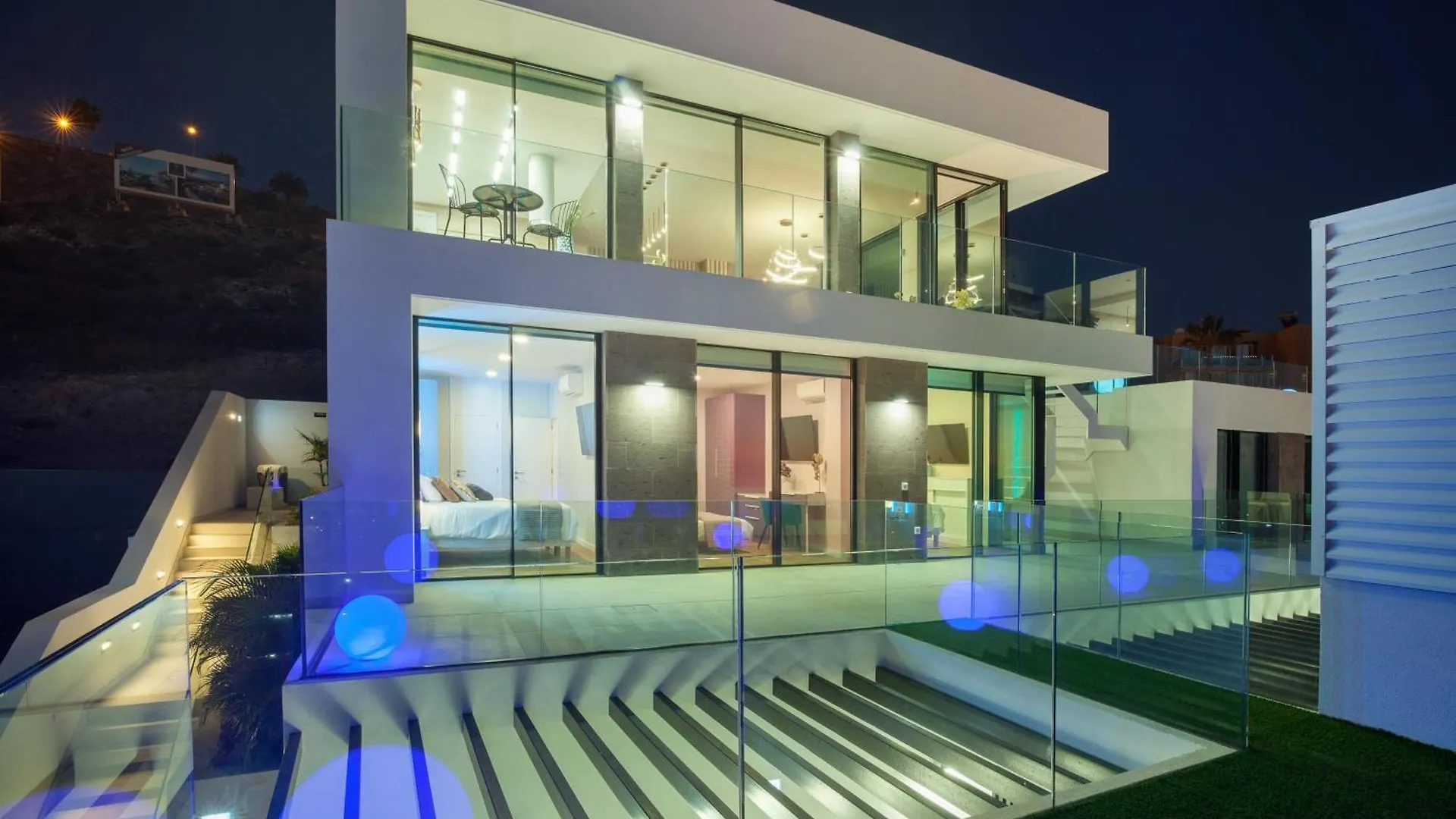 200M New Villa E With Priv/Heated Pool, Ocean View. Costa Adeje  Spain