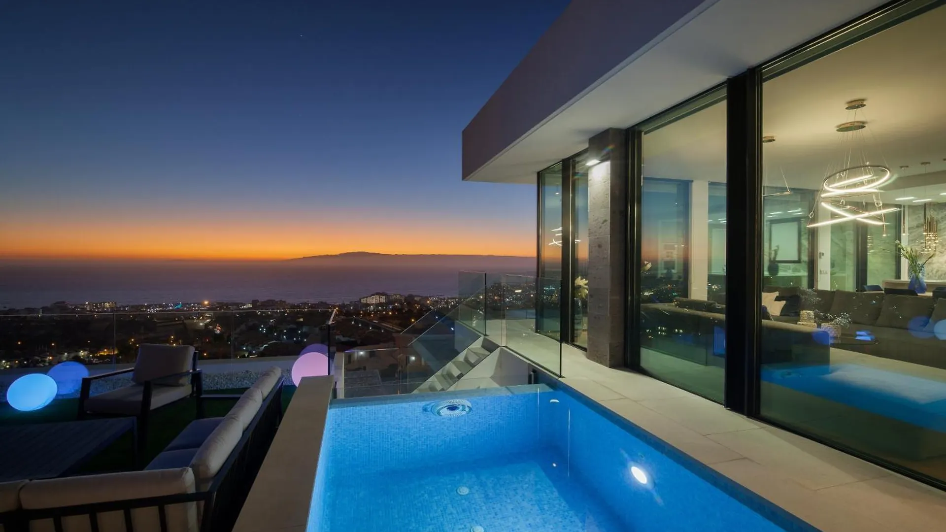 200M New Villa E With Priv/Heated Pool, Ocean View. Costa Adeje
