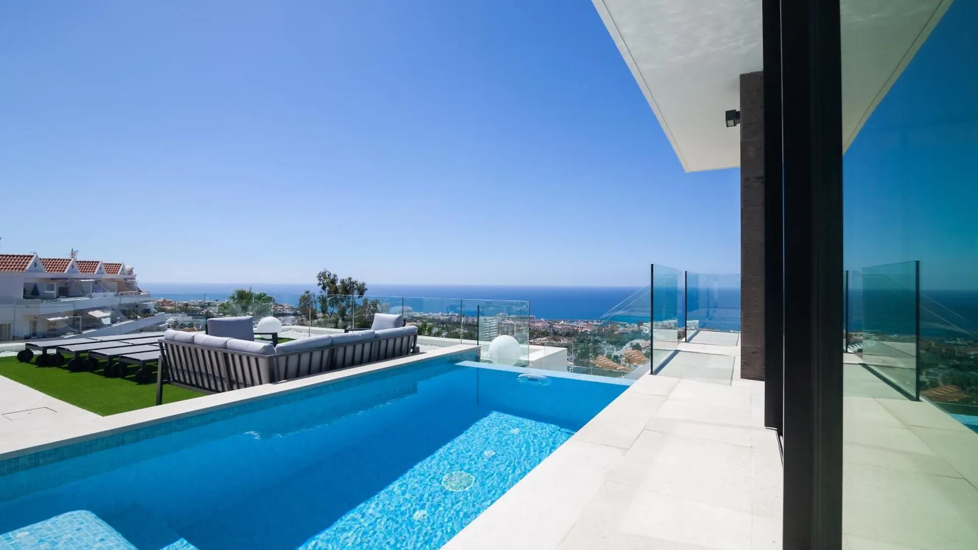 200M New Villa E With Priv/Heated Pool, Ocean View. Costa Adeje