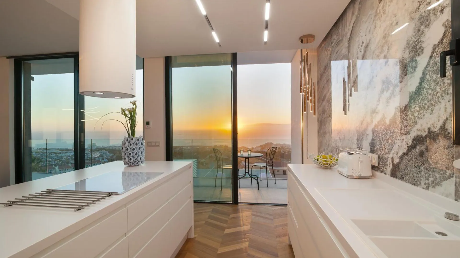 200M New Villa E With Priv/Heated Pool, Ocean View. Costa Adeje